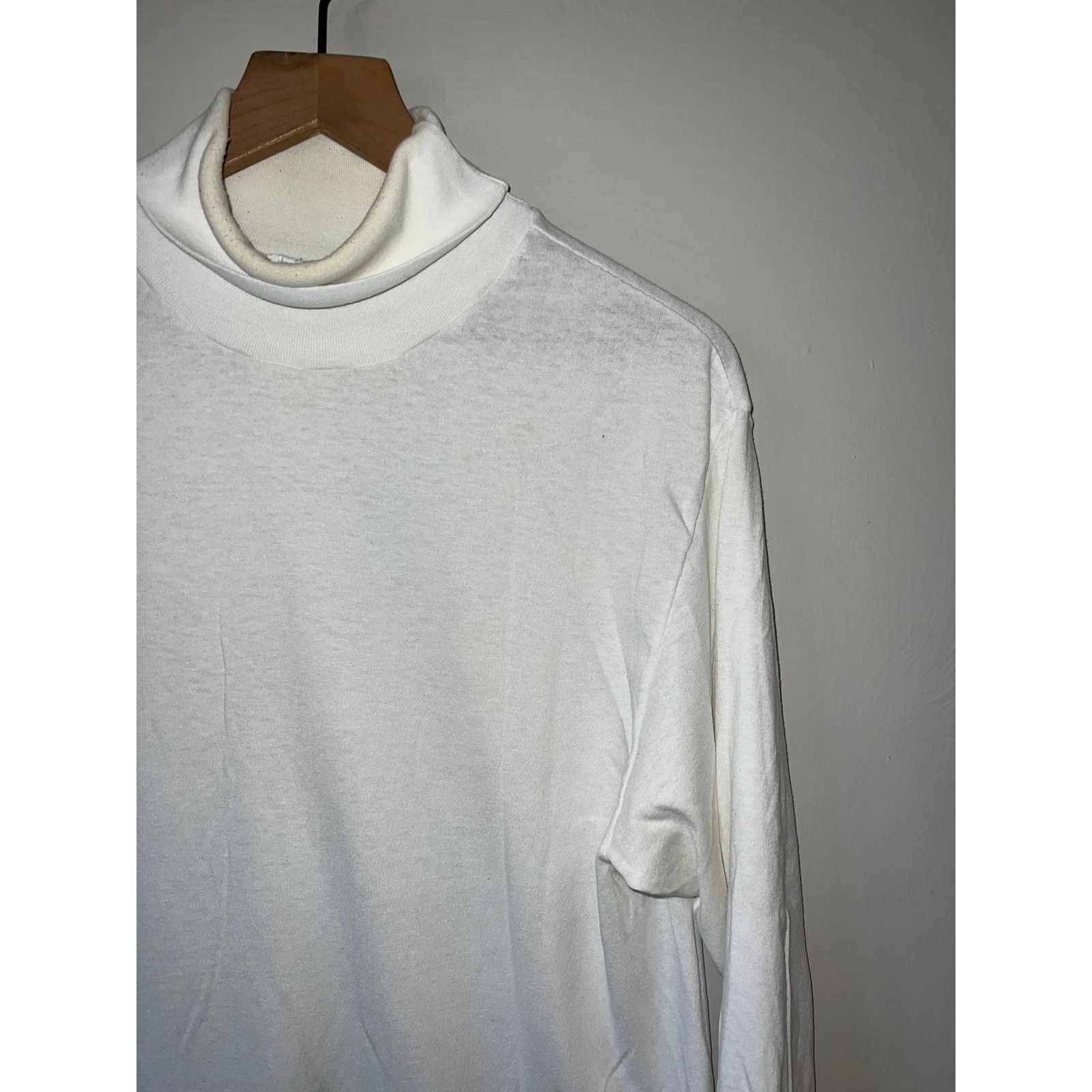 Vintage Vintage White Mockneck Shirt Sunbelt Sportswear Tee Large Size US L / EU 52-54 / 3 - 2 Thumbnail