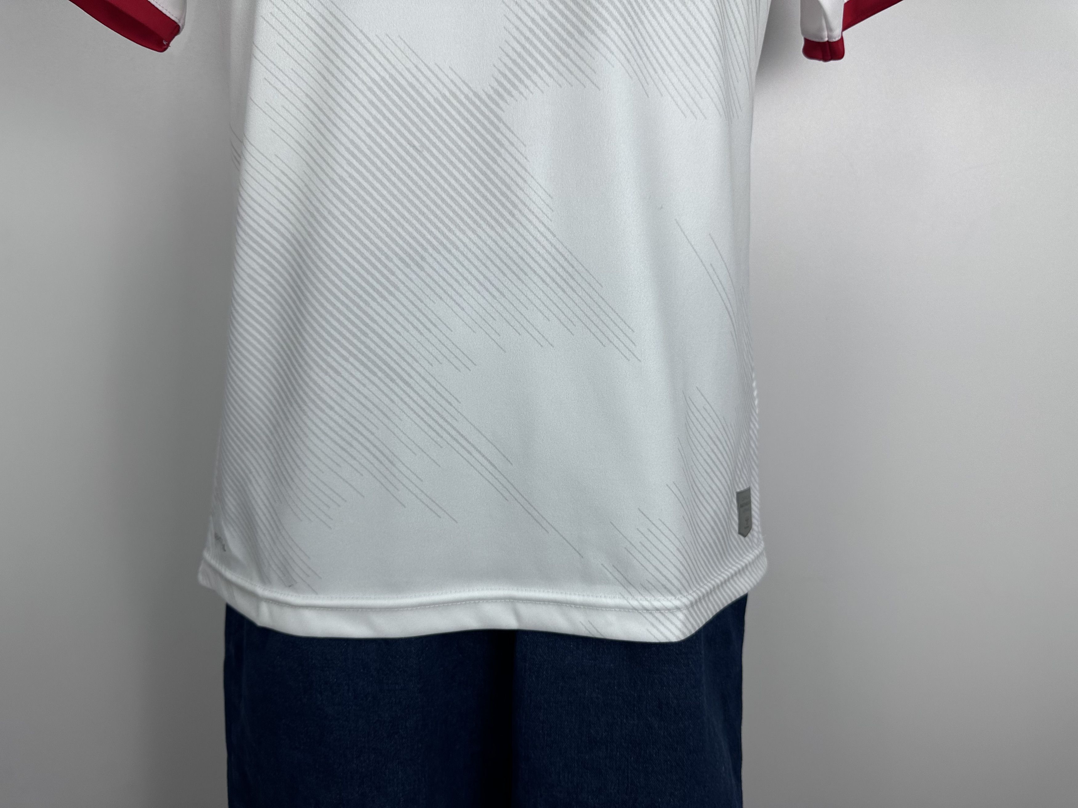 Hummel DENMARK 2022 2023 FOOTBALL SHIRT SOCCER JERSEY #10 ERIKSEN Size US M / EU 48-50 / 2 - 8 Thumbnail