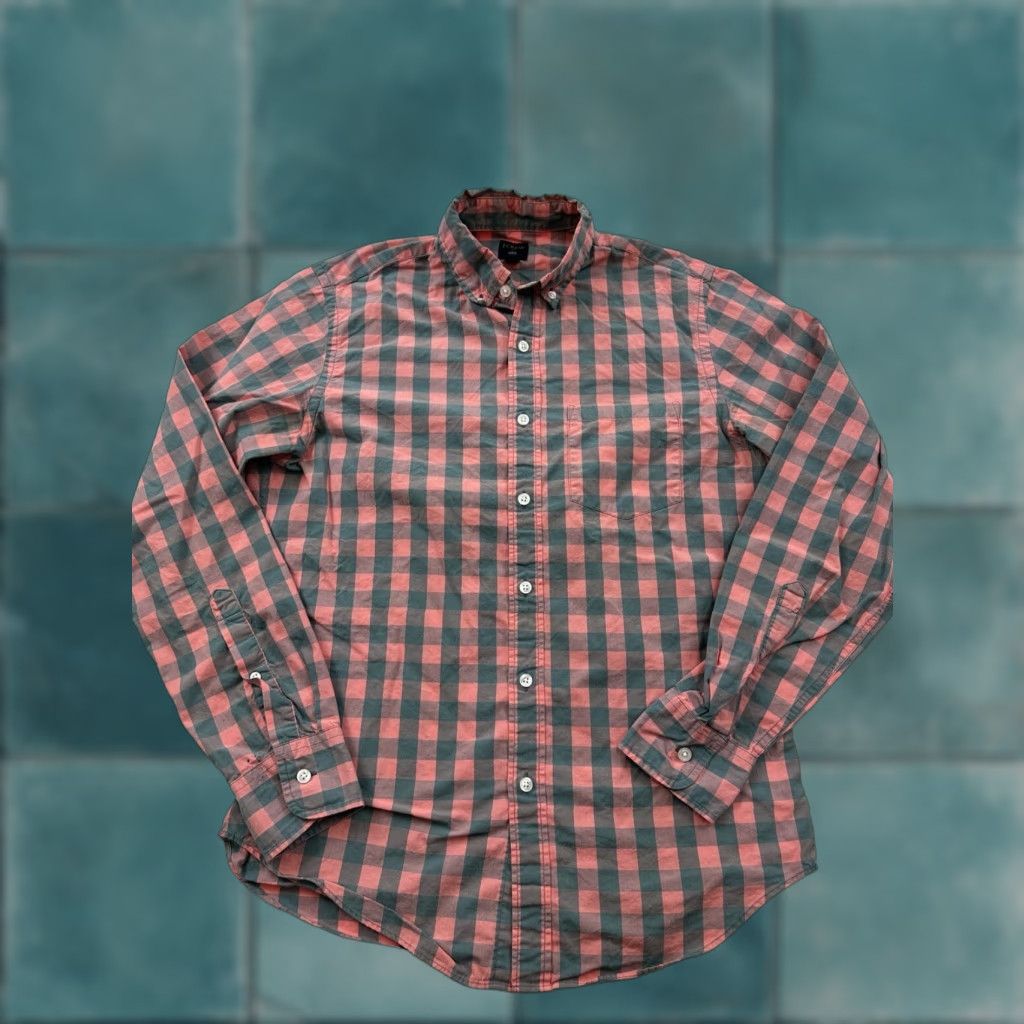 J.Crew J.Crew Shirt Mens Small Pink Gray Gingham Plaid Button Up Long Sleeve Size US S / EU 44-46 / 1 - 1 Thumbnail
