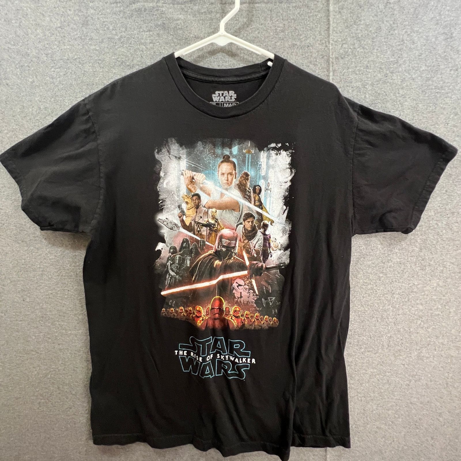 Star Wars Star Wars The Rise Of Skywalker Shirt Adult Size Large Size L / US 10 / IT 46 - 1 Thumbnail