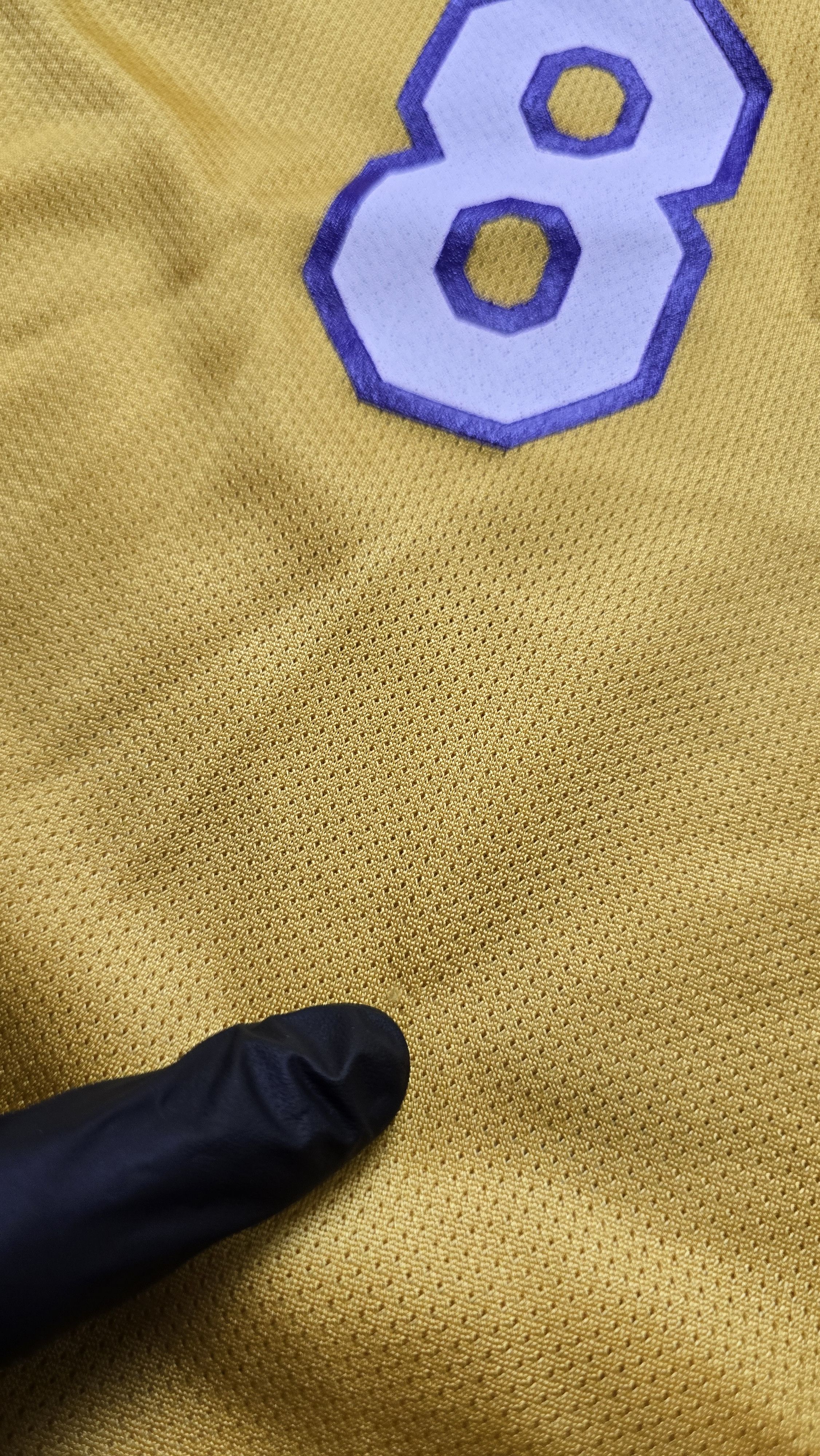 Champion Vintage LA Lakers Kobe Bryant #8 NBA Basketball Jersey Size US M / EU 48-50 / 2 - 8 Thumbnail