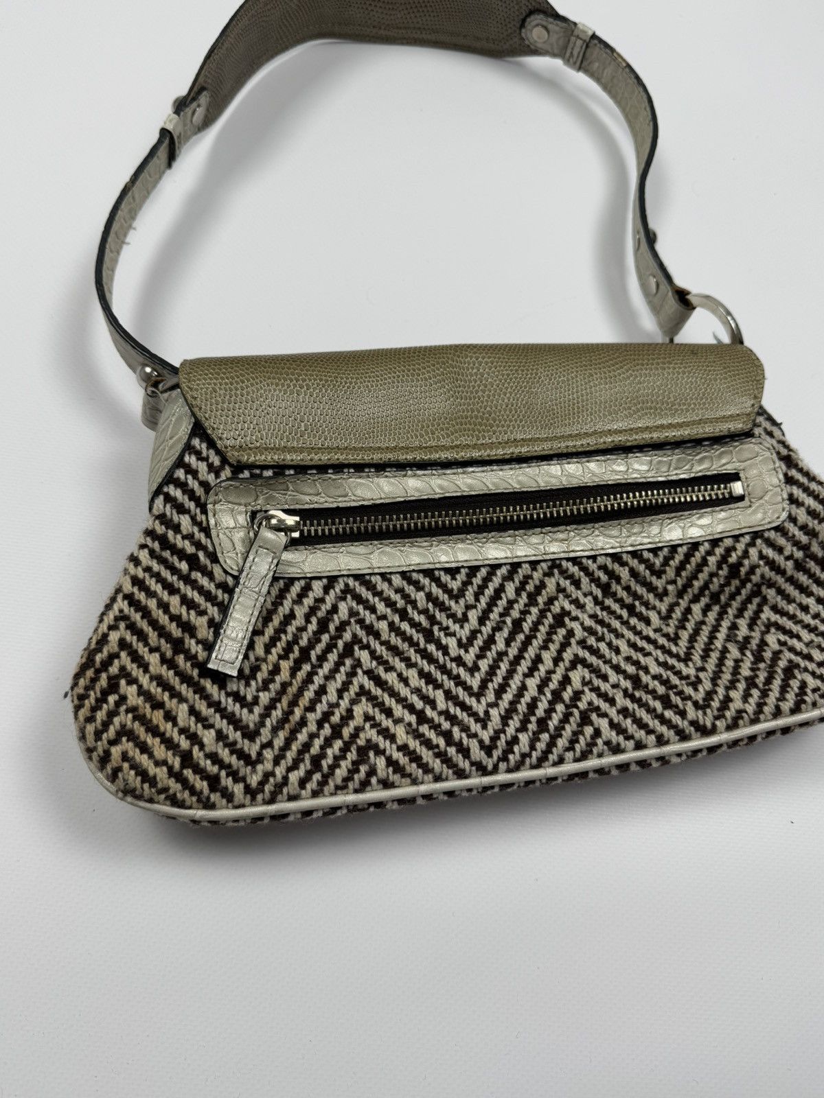 Guess Vintage 00s Guess Y2K Shoulder Bag Size ONE SIZE - 10 Thumbnail