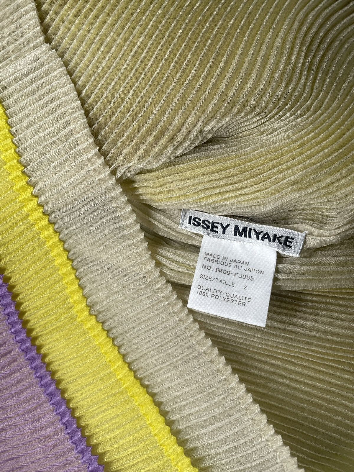 Issey Miyake × Pleats Please Issey Miyake Issey Miyake Pleated Tri Color Blouse Size M / US 6-8 / IT 42-44 - 2 Thumbnail