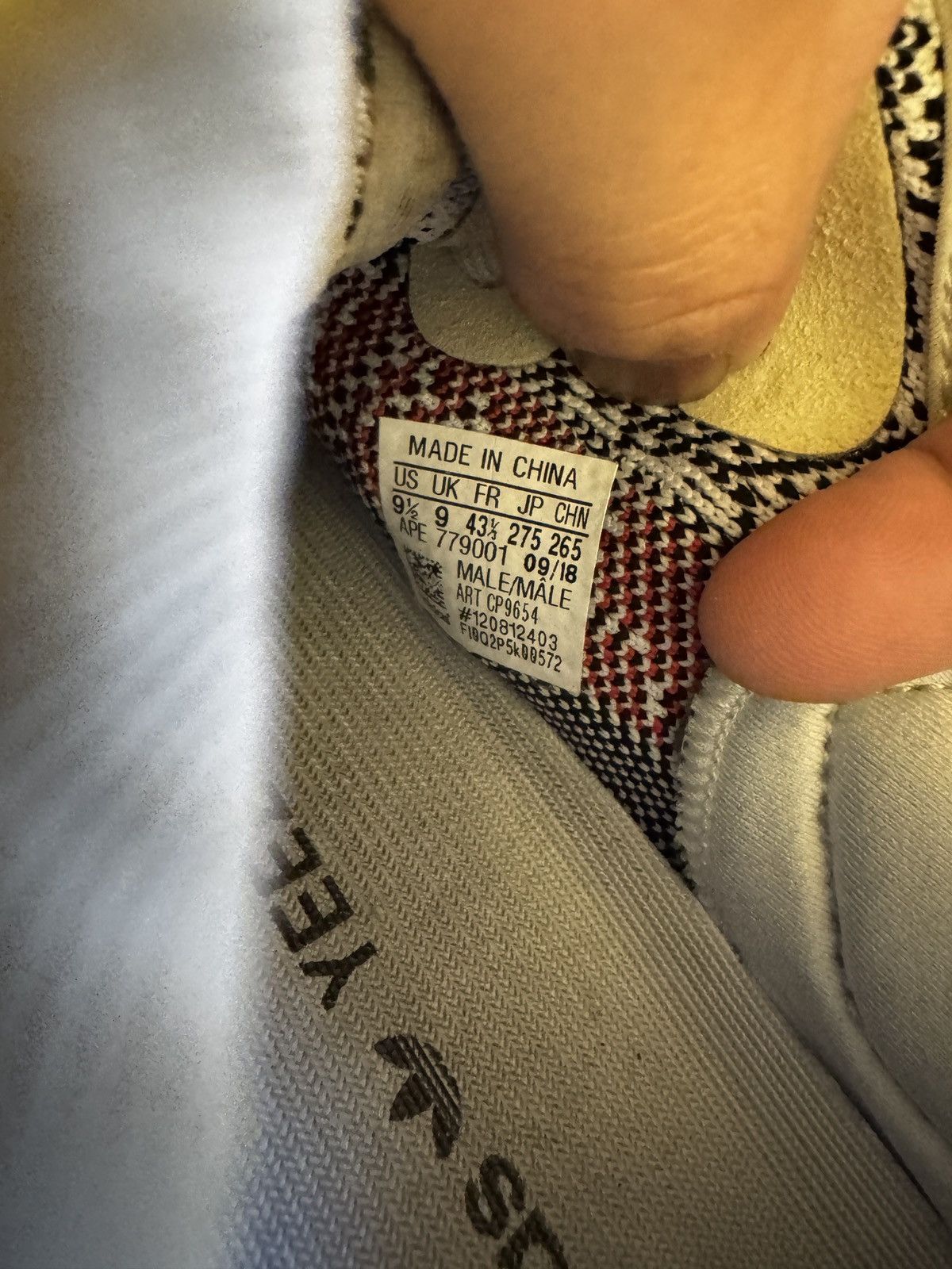 Yeezy Yeezy Boost 350 Zebra Size US 9.5 / EU 42-43 - 6 Thumbnail