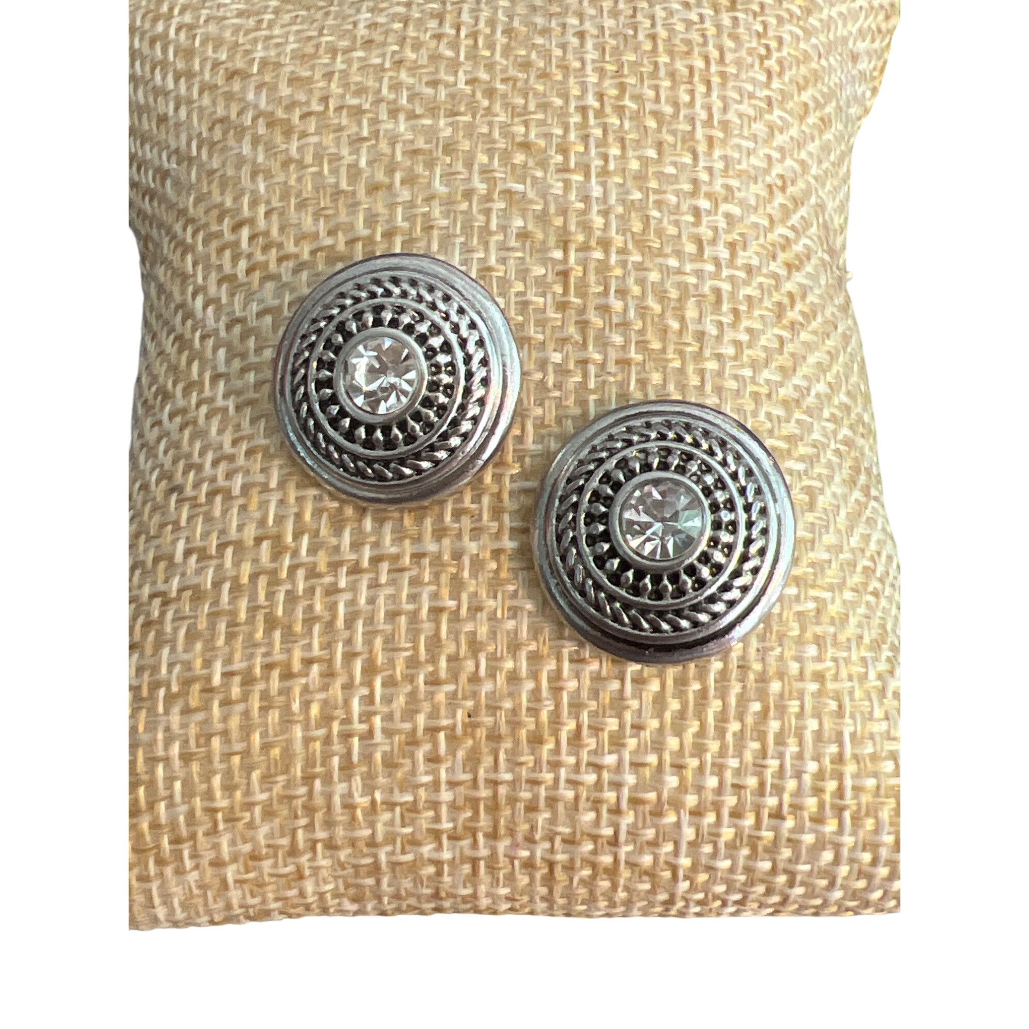 Other Vintage Round Stud Earrings Clear Rhinestone Center Intricat Size ONE SIZE - 1 Thumbnail