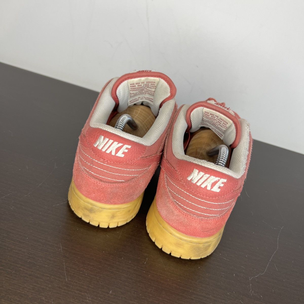 Nike size 9.5 Nike SB Dunk Low Adobe Red Gum DV5429-600 Size US 10 / EU 43 - 4 Thumbnail