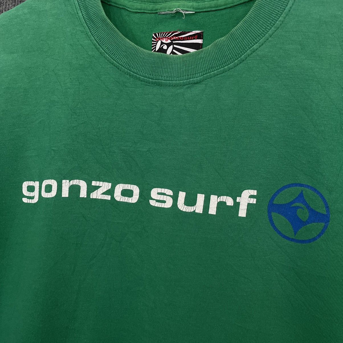 Vintage Vintage 2000s Gonzo Surf T Shirt Size US S / EU 44-46 / 1 - 2 Thumbnail