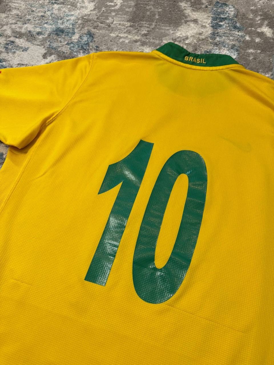 Vintage Vintage Brazil #10 National Team Jersey | CBF Nike Size US L / EU 52-54 / 3 - 13 Thumbnail