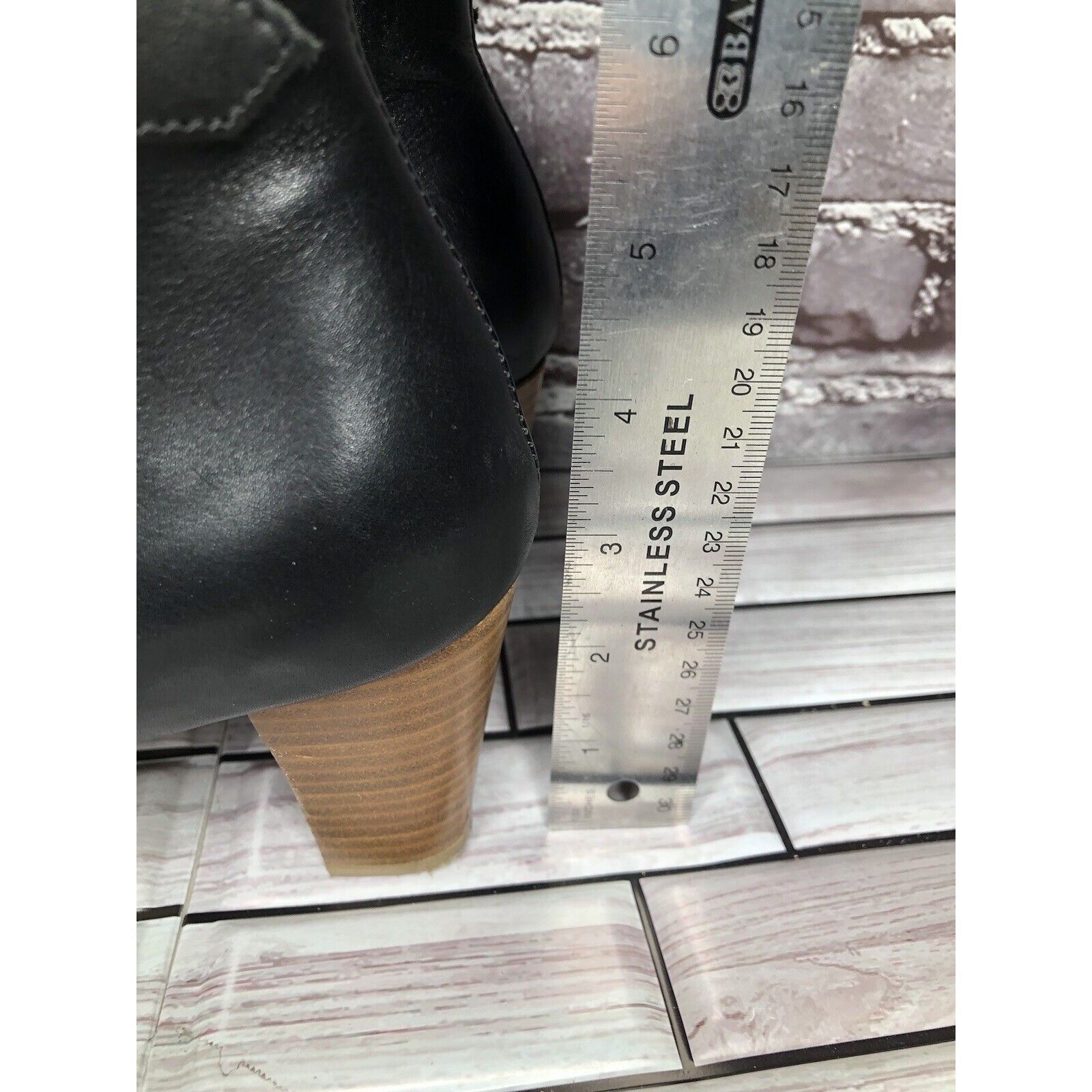 Other Minelli Black Leather Pointed BuckleStrap Heel Ankle Boots W Size US 8.5 / IT 38.5 - 10 Thumbnail