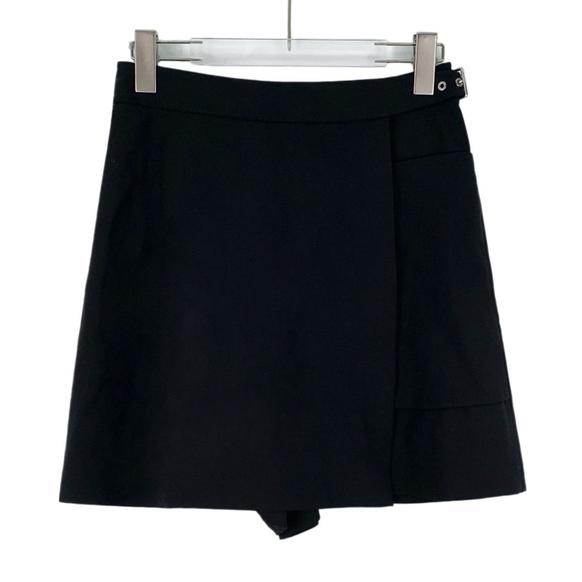 Hermes Hermes Black Buckle Detail Casual Shorts K26WX Size 25" / US 0 / IT 36 - 1 Thumbnail