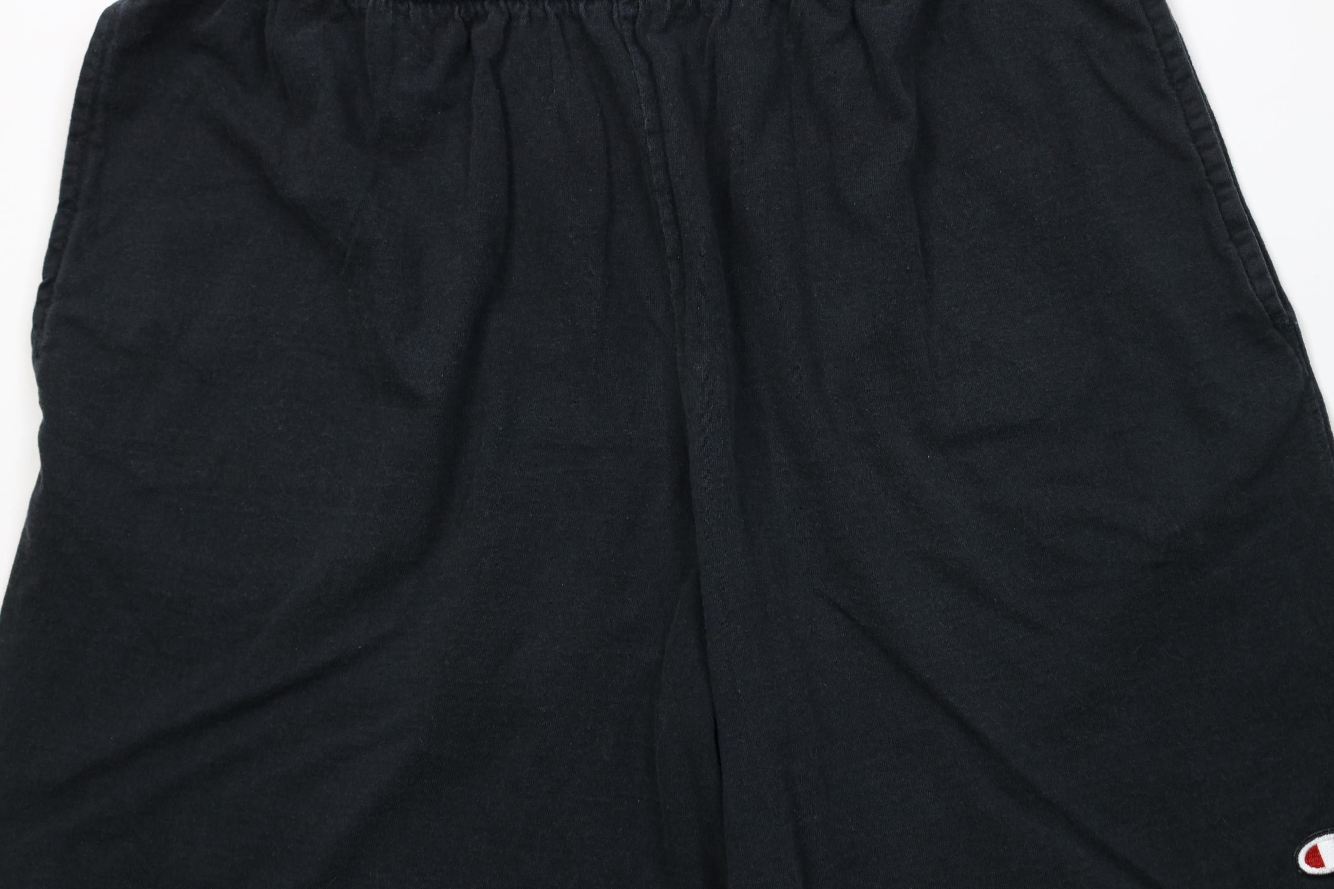 Champion Vintage Y2K Champion Heavyweight Above Knee Shorts Black Size US 36 / EU 52 - 3 Thumbnail