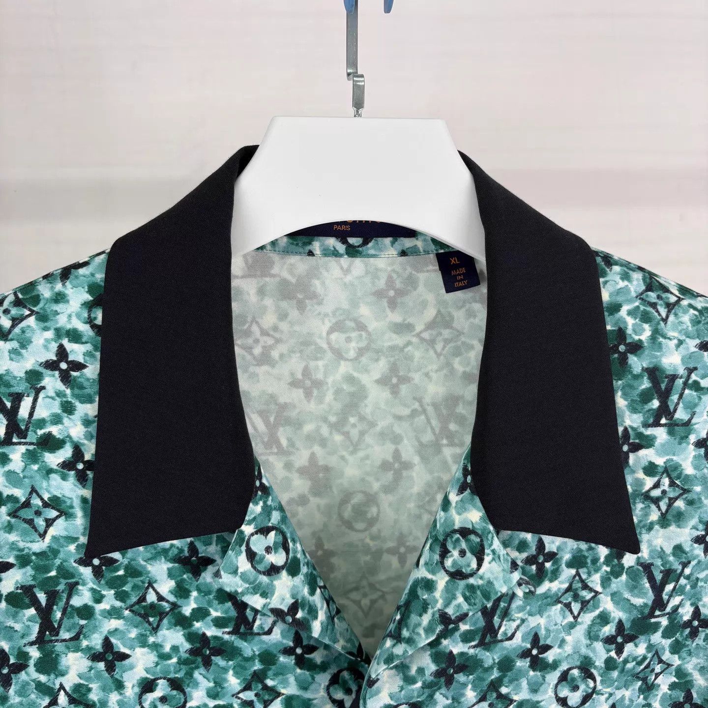 Louis Vuitton LV floral bird print SS shirt XL deadstock Italy Size US XL / EU 56 / 4 - 3 Thumbnail