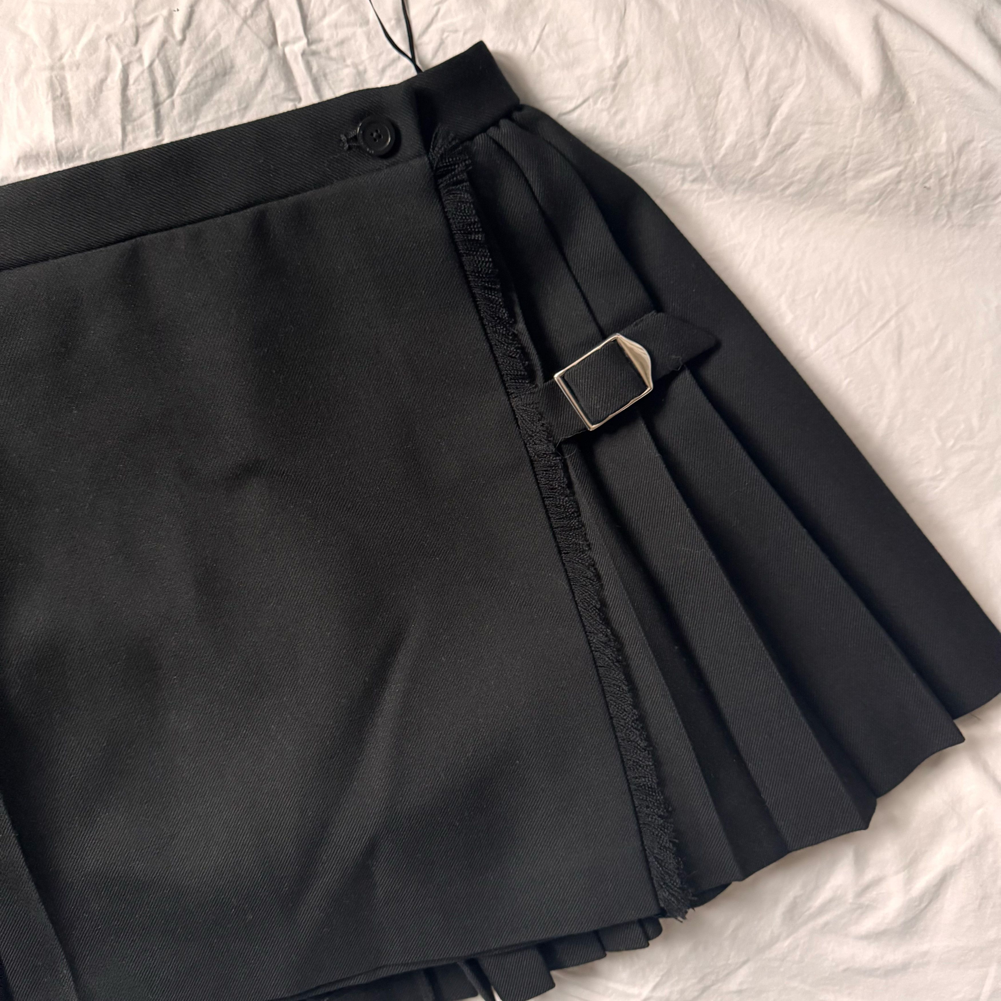 Balenciaga BALENCIAGA pleated miniskirt wool Size 28" / US 6 / IT 42 - 7 Thumbnail