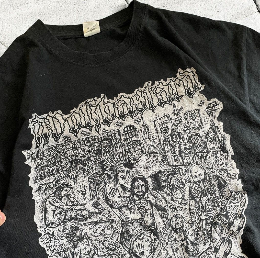 Japanese Brand Vintage merch gildan t-shirt horror rock band y2k anarchy Size US XL / EU 56 / 4 - 2 Thumbnail
