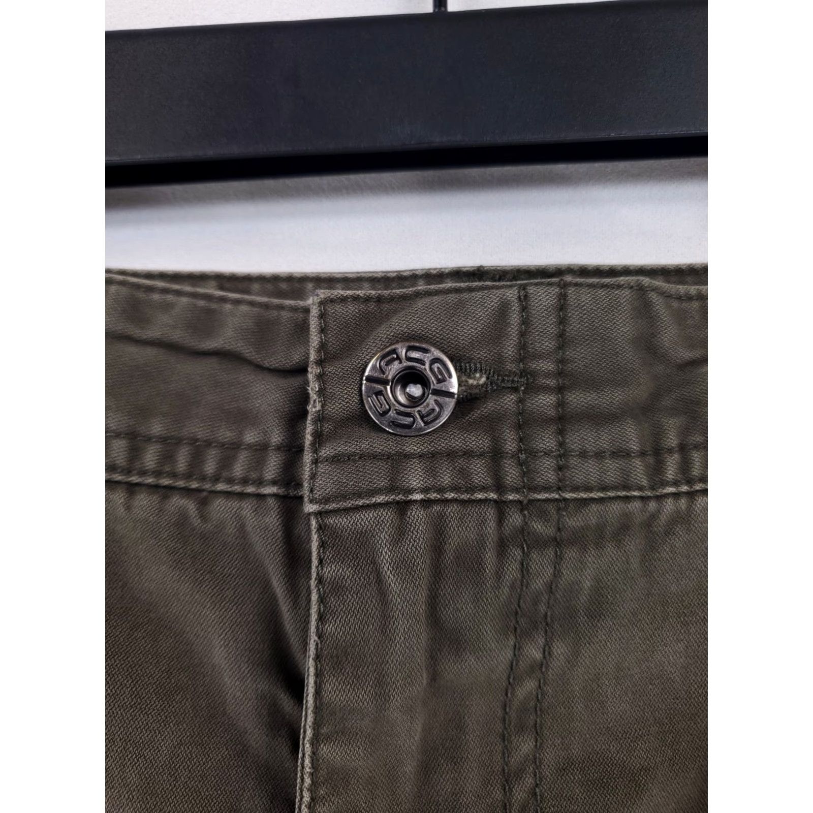 Nike Nike ACG Cargo Shorts All Conditions Gear Gray Mens 38 Cargo Shorts Gray Mens 38 Nike ACG Cargo Shorts Mens 38 Gray Size US 38 / EU 54 - 3 Thumbnail