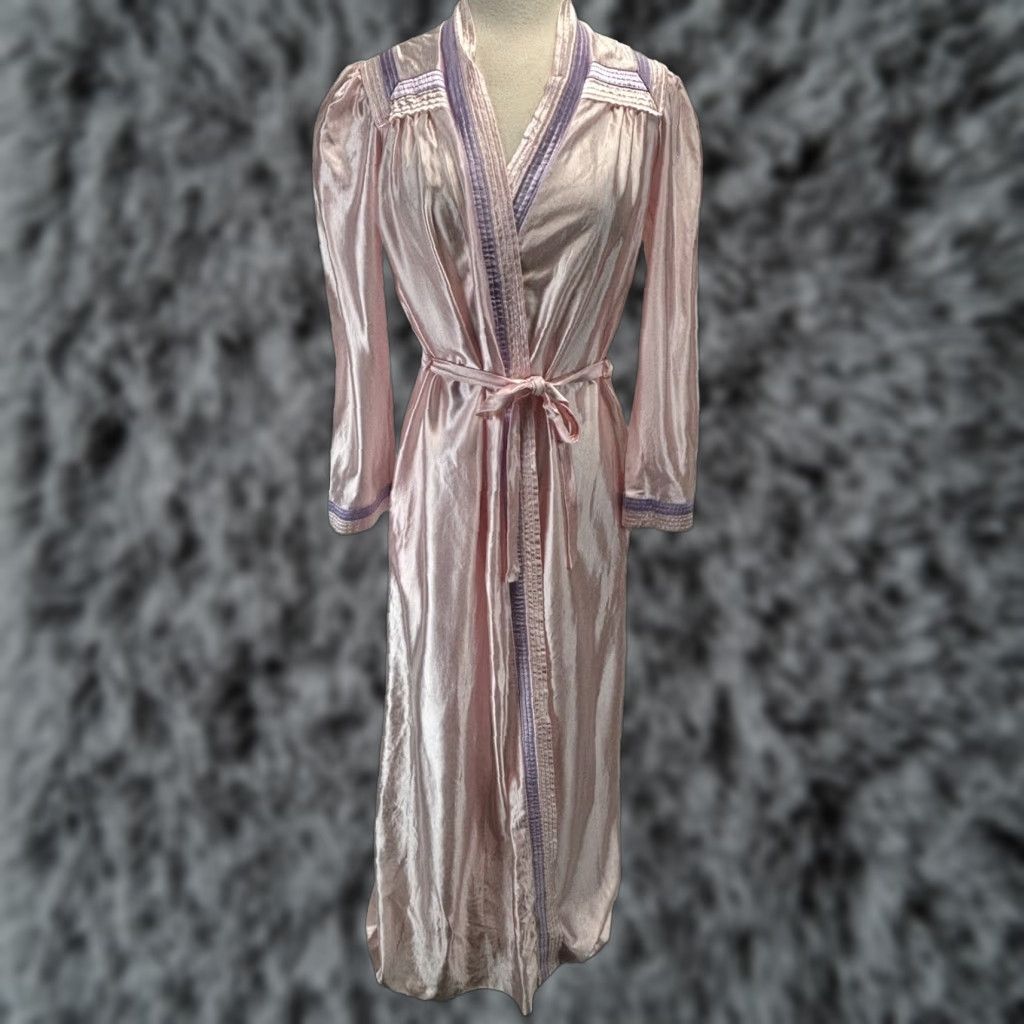 CO VINTAGE Barad & Co Rose Pink Purple 70s Petite Nylon Blend Robe Long Belted Womens Size ONE SIZE - 1 Thumbnail
