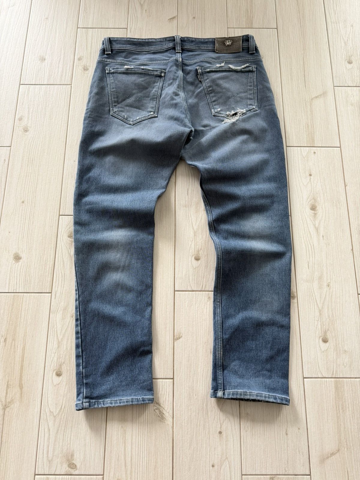 Versace Vintage Versace Classic Big Logo Baggy Jeans 90s Size US 36 / EU 52 - 4 Thumbnail