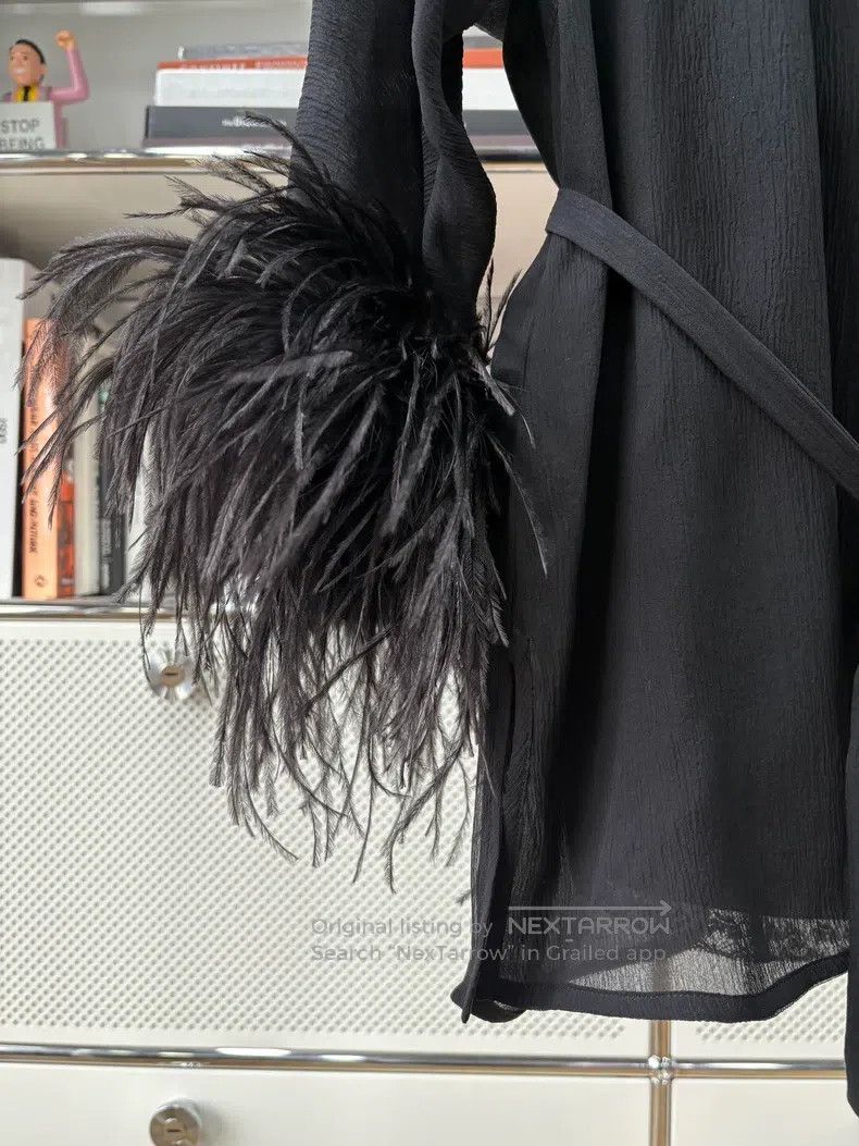 Prada Prada Black show style orch slanted collar silk long sleev Size M / US 6-8 / IT 42-44 - 4 Thumbnail