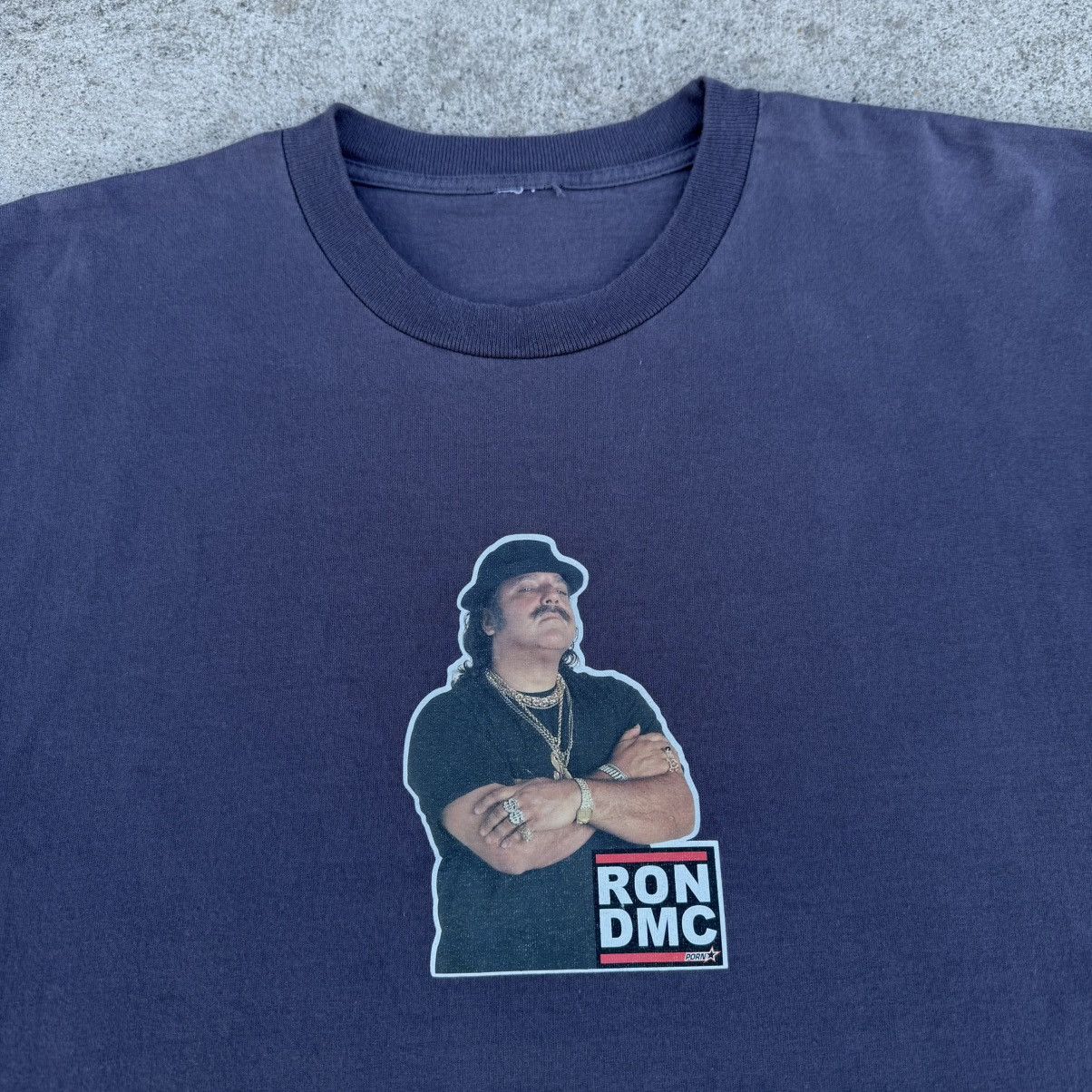 Vintage Vintage 90’s Porn Star Ron DMC Men’s Graphic T-Shirt Size XL Size US XL / EU 56 / 4 - 3 Thumbnail
