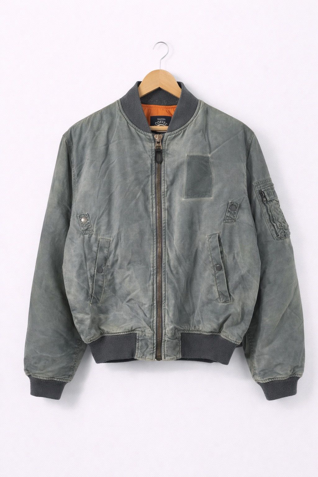 Japanese Brand Vintage Suntory Coffee Bomber Jacket Gray MA-1 Style Japan Size US L / EU 52-54 / 3 - 1 Thumbnail