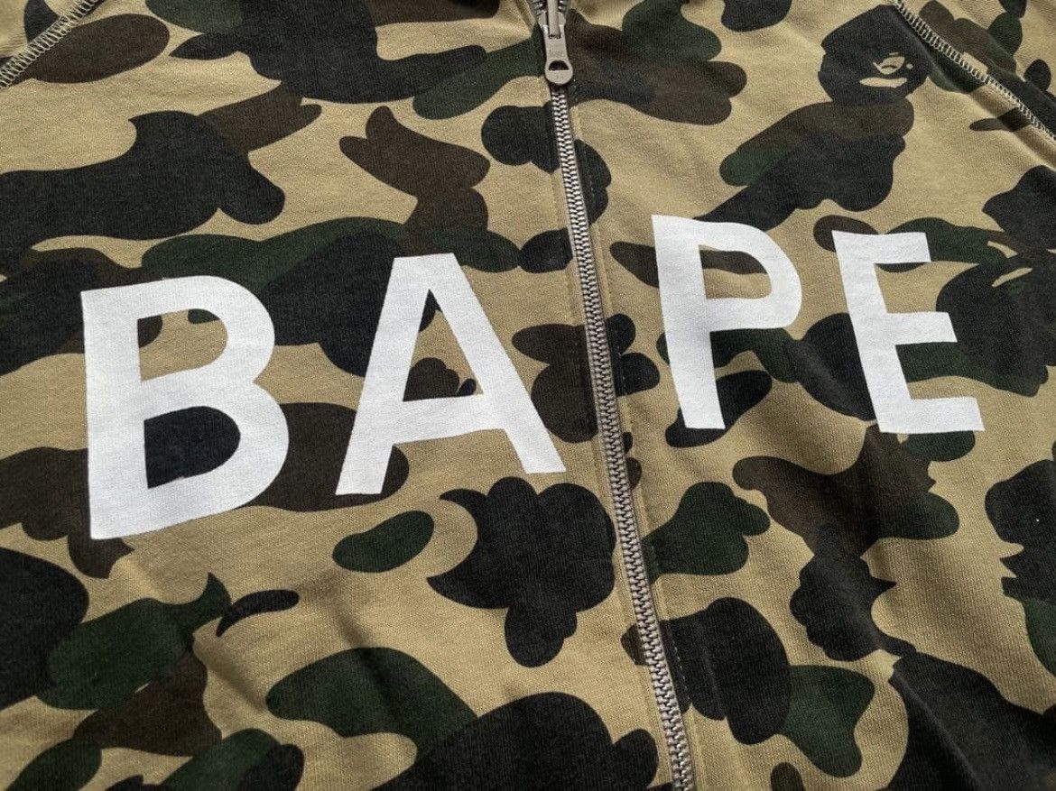 Bape RARE OG 2006 A BATHING APE REVERSIBLE COLLEGE NEON FULLZIP Size US XL / EU 56 / 4 - 3 Thumbnail