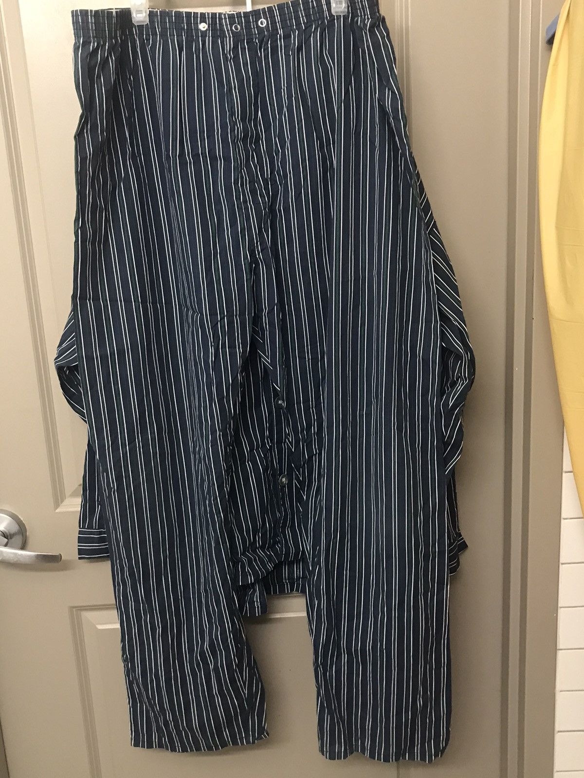 Other CROSS & WINSOR Men's 2-Piece Striped Pajamas Size 2X Size 44 - 6 Thumbnail