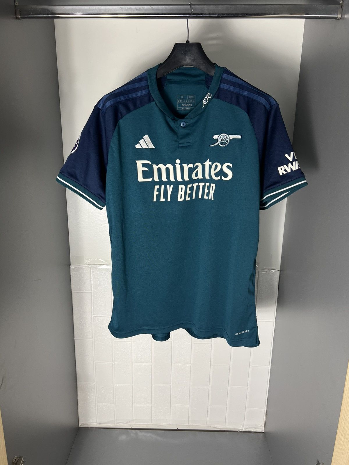 Adidas × Vintage VERY RARE ADIDAS FC ARSENAL LONDON ENGLAND SOCCER JERSEY Y2K Size US XL / EU 56 / 4 - 1 Thumbnail