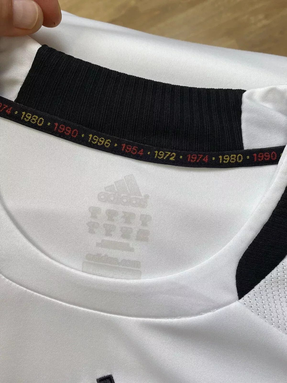 Adidas VINTAGE NATIONAL TEAM GERMANY 2008 2009 HOME JERSEY SOCCER Size US XL / EU 56 / 4 - 10 Thumbnail