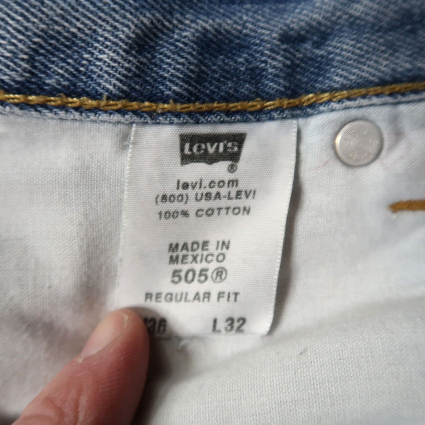 Levi's Levi's 505 Regular Fit Jeans Men's 36x32 Blue Denim Distressed Vintage USA 90s Straight Pants Mens Size US 36 / EU 52 - 6 Thumbnail