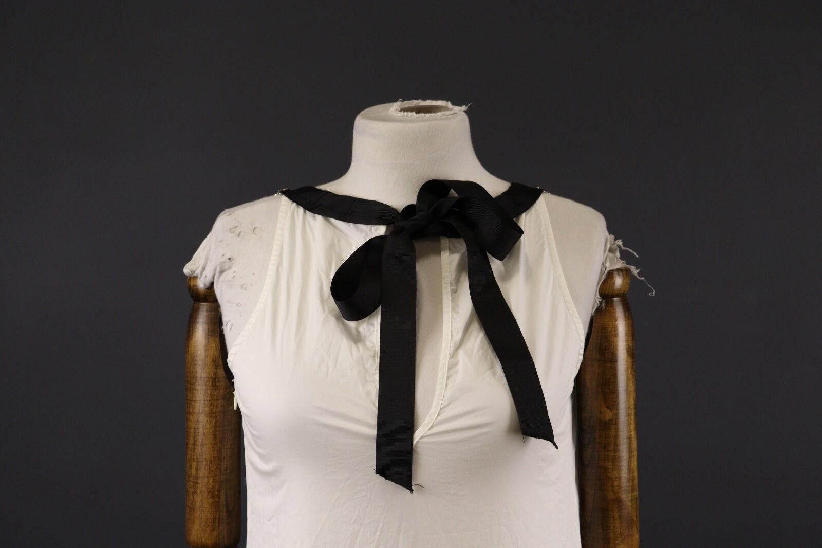 Moschino Moschino White Party Cocktail Tank Size I 40 / USA 4 Size M / US 6-8 / IT 42-44 - 2 Thumbnail