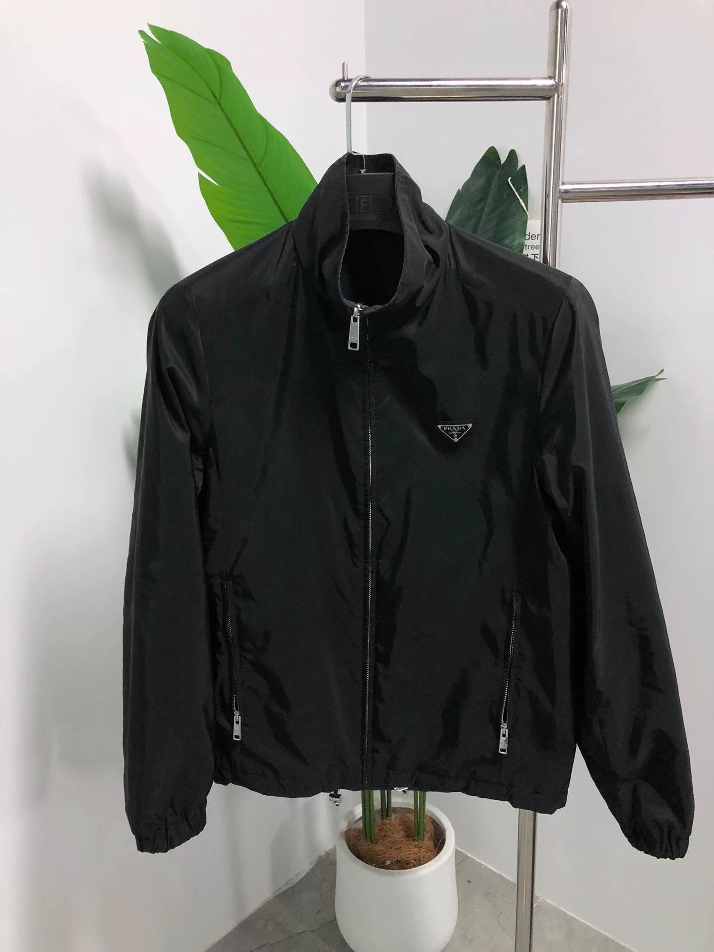 Prada prada black reversible jacket size 48 Size US M / EU 48-50 / 2 - 1 Thumbnail