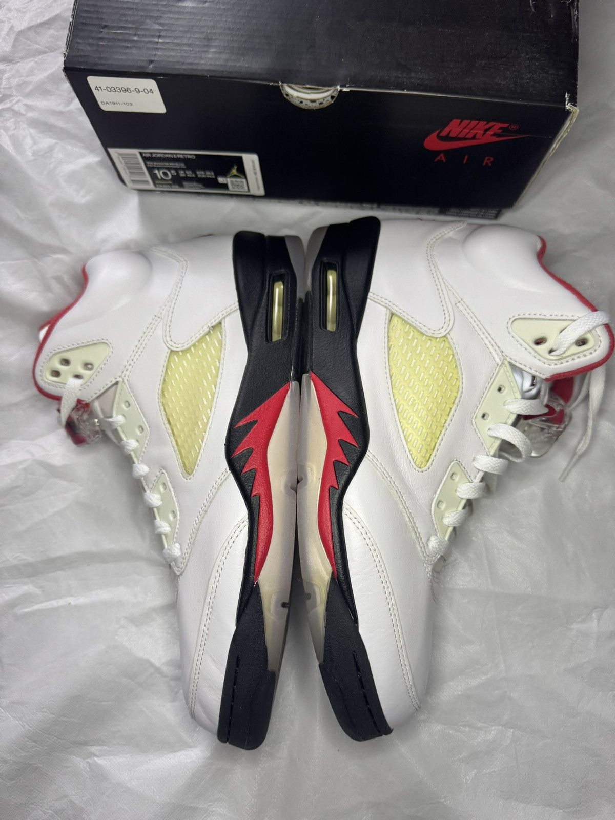 Jordan Brand × Nike Air Jordan 5 “Fire Red” 2020 Size US 10.5 / EU 43-44 - 1 Thumbnail