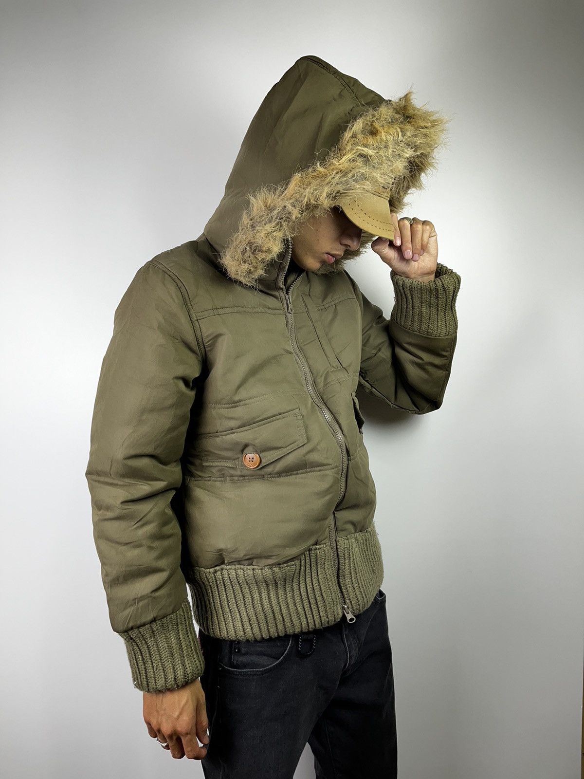 Japanese Brand Japanese brand Fur bono bomber jacket rapua winter sesh Size US M / EU 48-50 / 2 - 16 Thumbnail