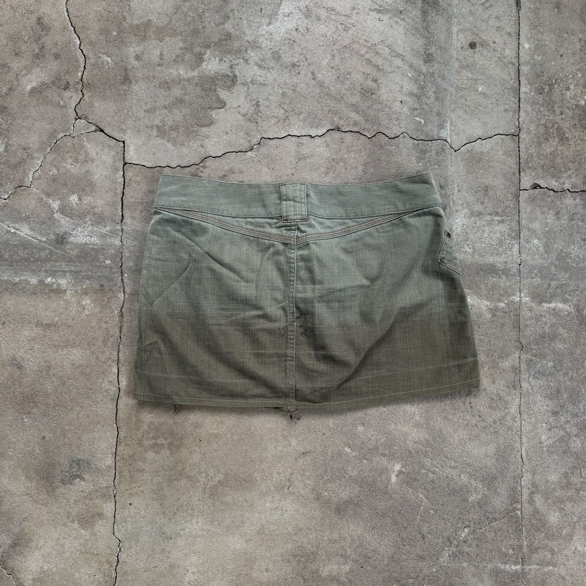 Diesel Vintage Y2K Diesel Olive Gradient Mini Skirt Size 30" / US 8 / IT 44 - 2 Thumbnail