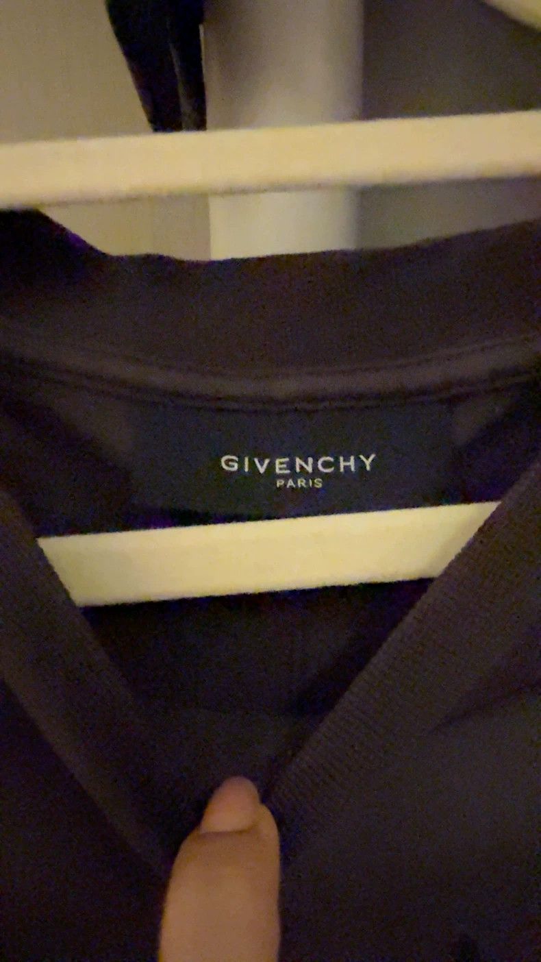 Givenchy Givenchy Double Dog Head Size US M / EU 48-50 / 2 - 3 Thumbnail