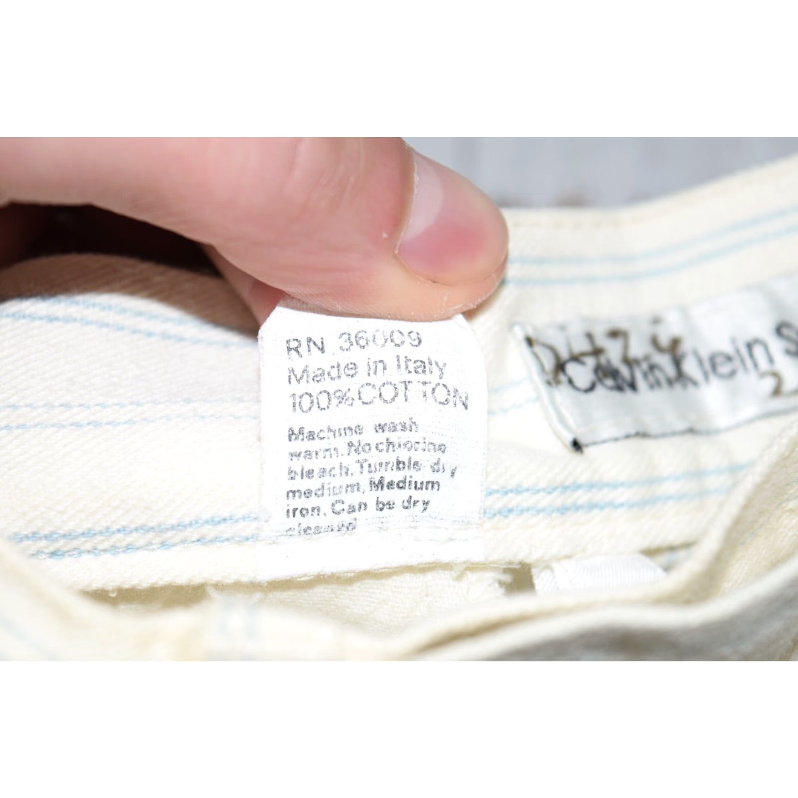 Calvin Klein Vintage Calvin Klein Women's Shorts 1990s High Waist Denim Striped Yachting Italy Size 4 Size 27" / US 4 / IT 40 - 6 Thumbnail