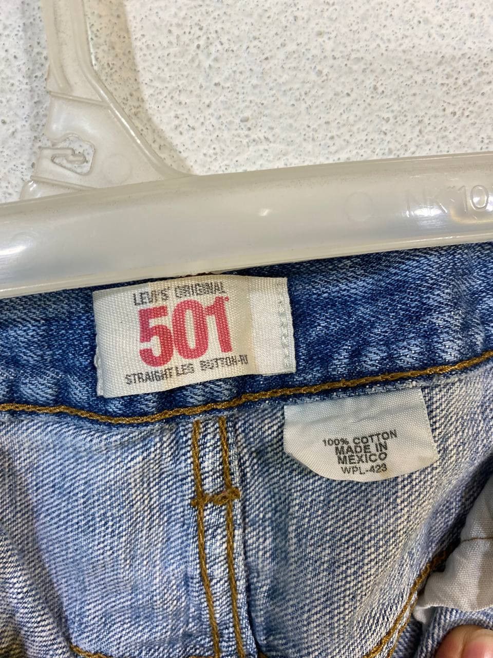 Levi's vintage levis 501 distressed denim nice design Size US 37 - 9 Thumbnail