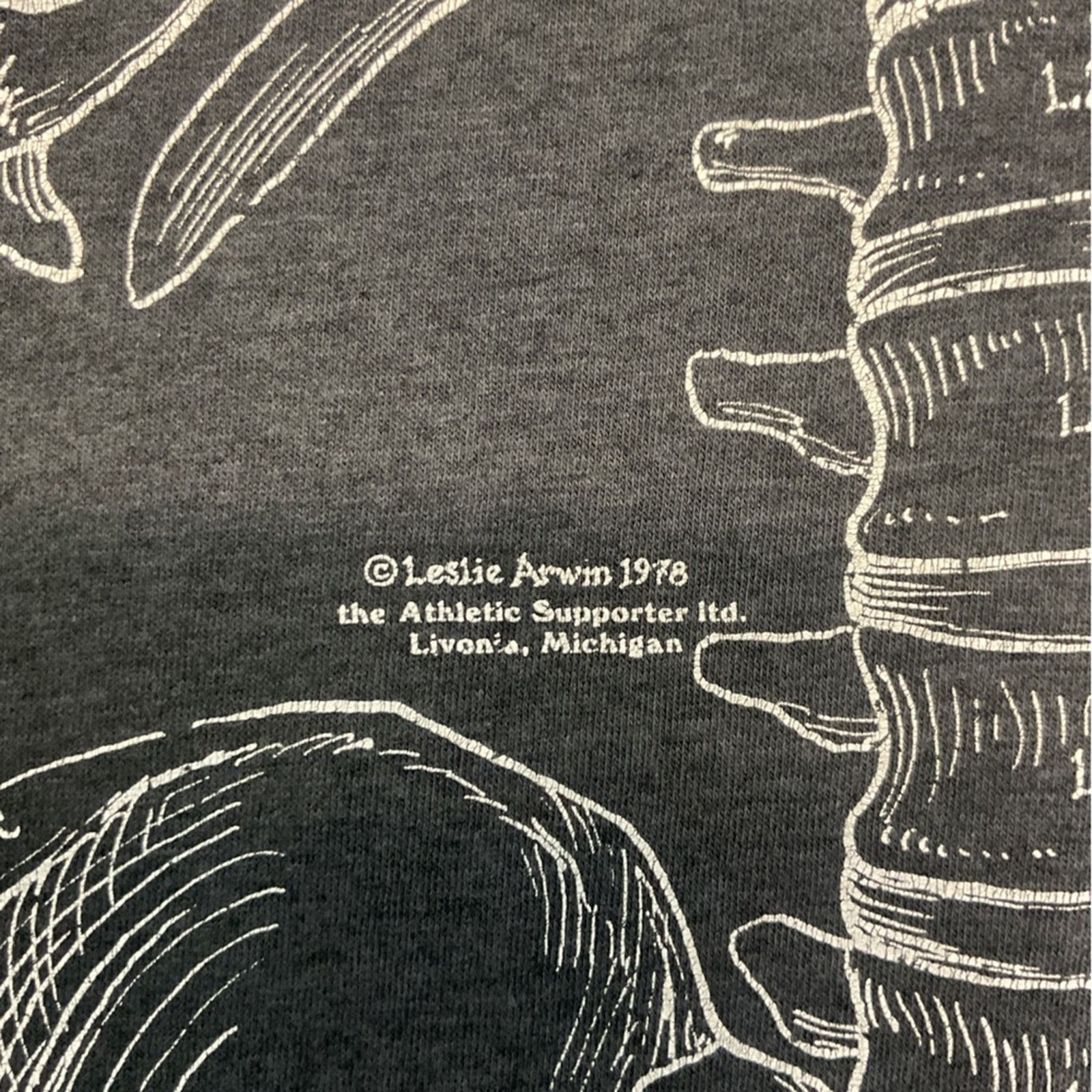 Vintage 1978 Leslie Single Stitch Anatomy Vintage T-Shirt Size US L / EU 52-54 / 3 - 3 Thumbnail