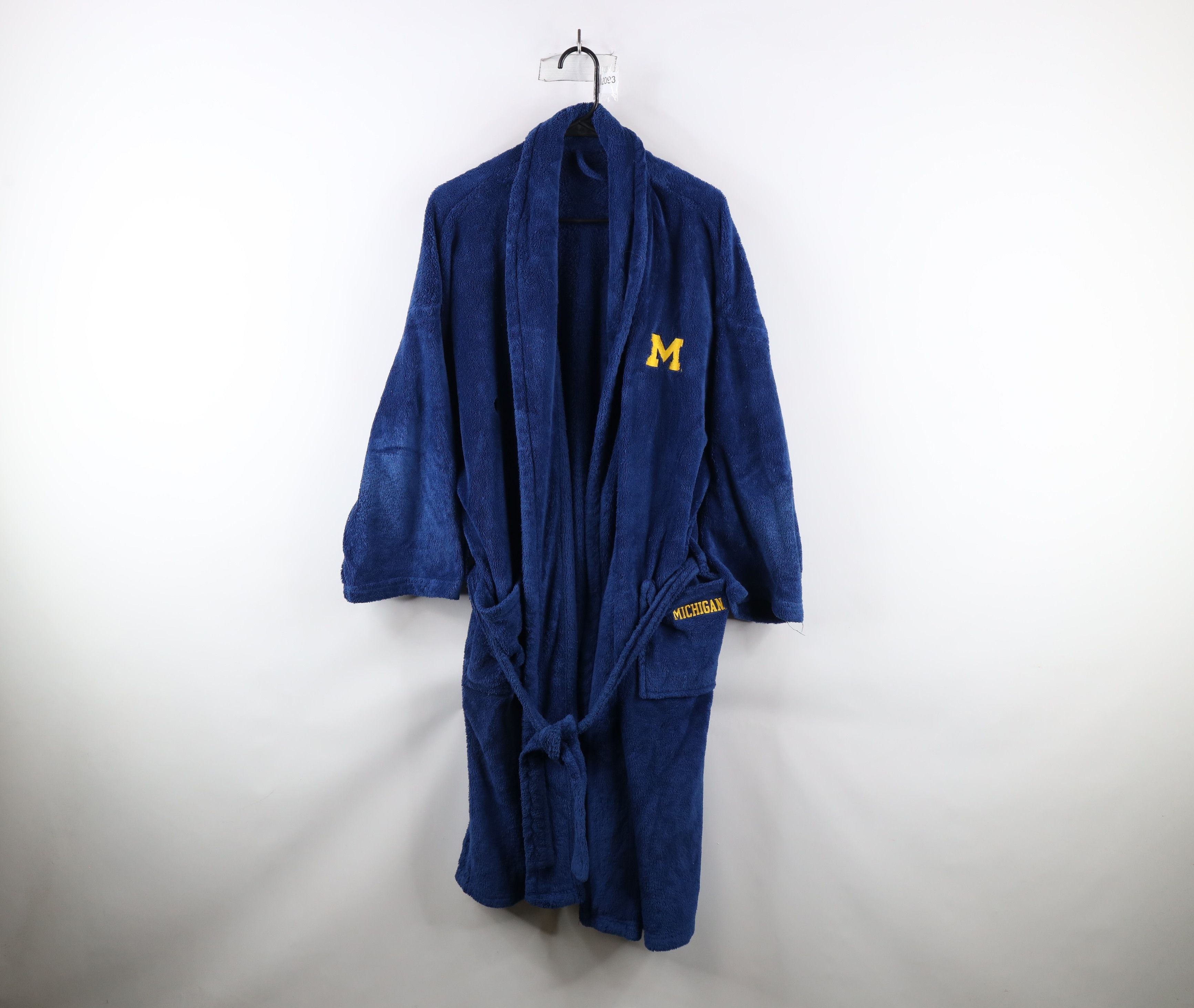 Vintage Vintage 90s Thrashed University of Michigan Fleece Robe Size US XL / EU 56 / 4 - 1 Thumbnail