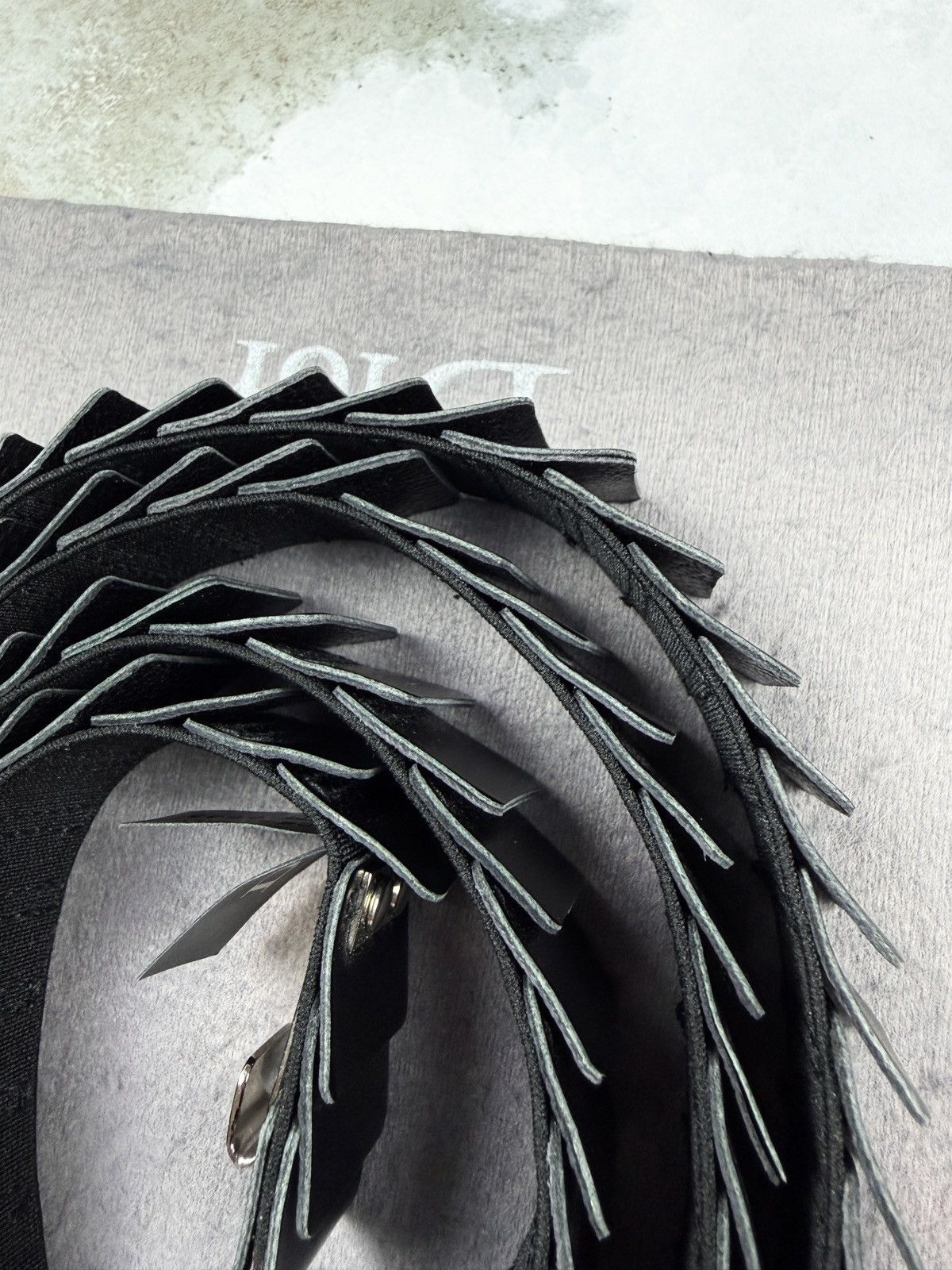 Dior × Hedi Slimane SS03 Dior Homme Follow Me Runway Leather Scale Belt Hedi Size ONE SIZE - 10 Thumbnail