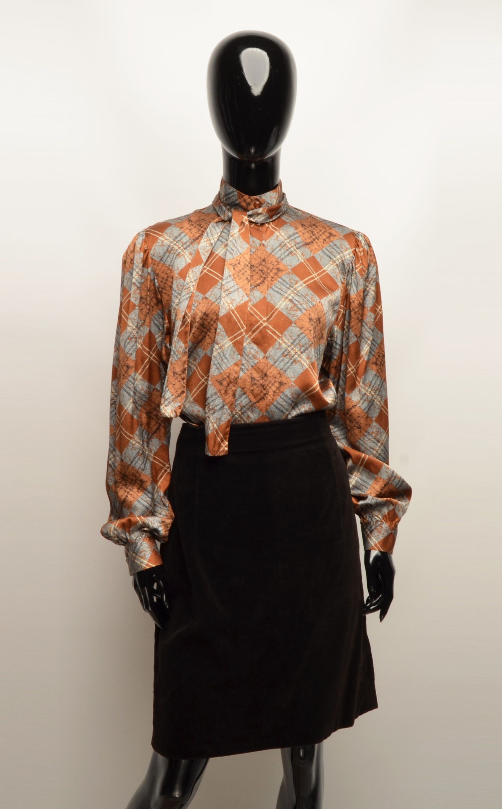 Other Vintage Solange Mondor Swiss Silk 80's Checkered Blouse Size M / US 6-8 / IT 42-44 - 1 Thumbnail