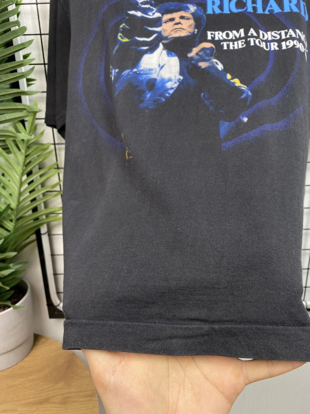 Band Tees × Vintage Vintage 1990-1991 Cliff Richard Tour T Shirt Men’s Pop Tee Size US L / EU 52-54 / 3 - 8 Thumbnail