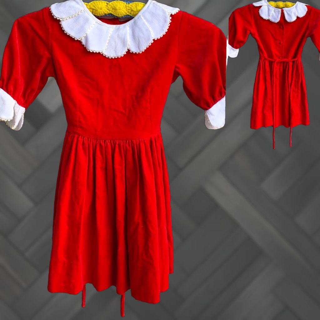 Velvet Vintage Cater Frock New Braunfels, Tex Dress Red Velvet W/ White 6 Dress Girls Slim? Size ONE SIZE - 1 Thumbnail