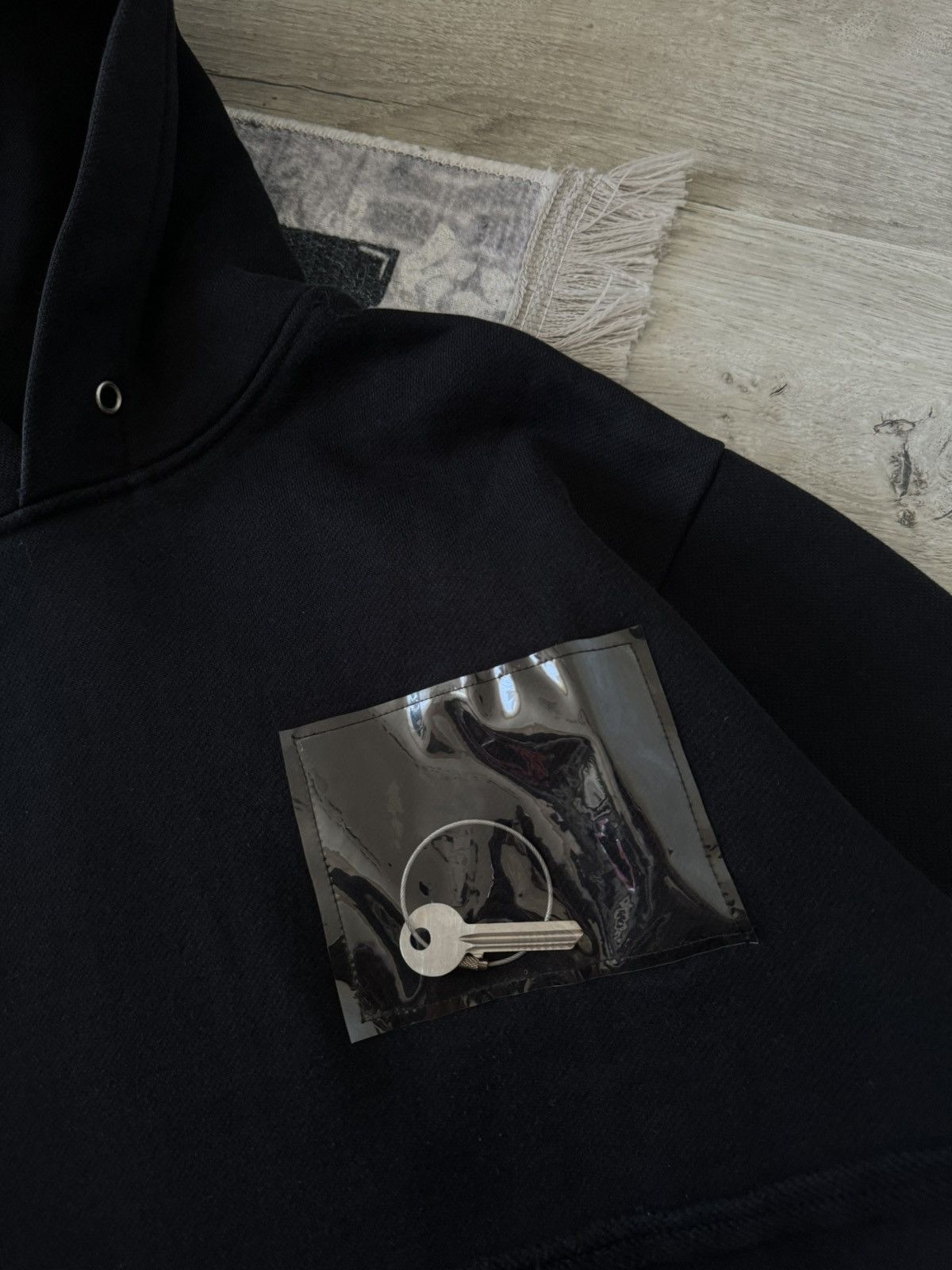 Heliot Emil Heliot Emil Key Patch Avantgarde Black Hoodie Size US L / EU 52-54 / 3 - 7 Thumbnail