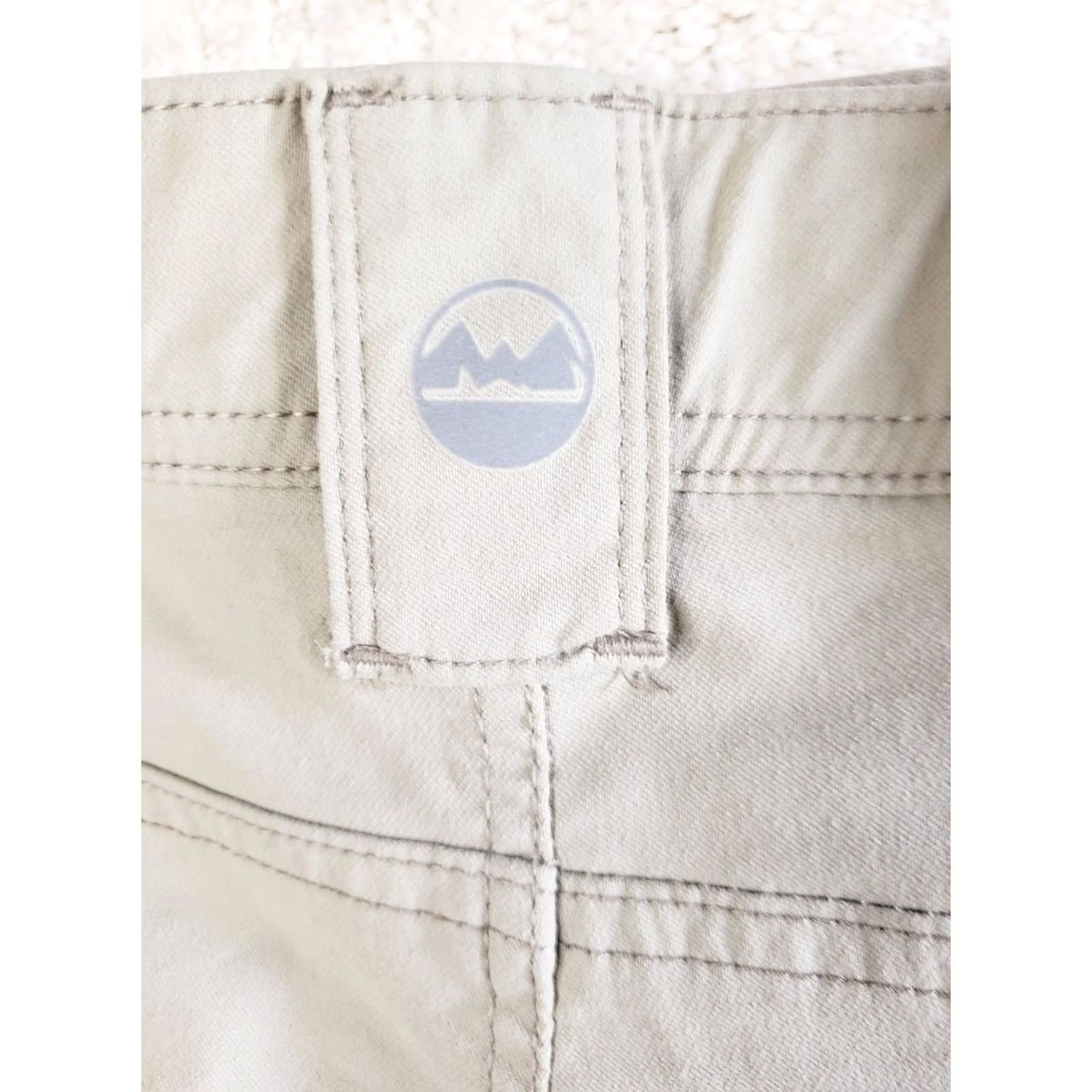 Wrangler Wrangler Cargo Shorts Men 44x10 Regular Nylon Blend Gray UPF 30 Zip Pocket NM NWOT Size US 44 / EU 60 - 5 Thumbnail