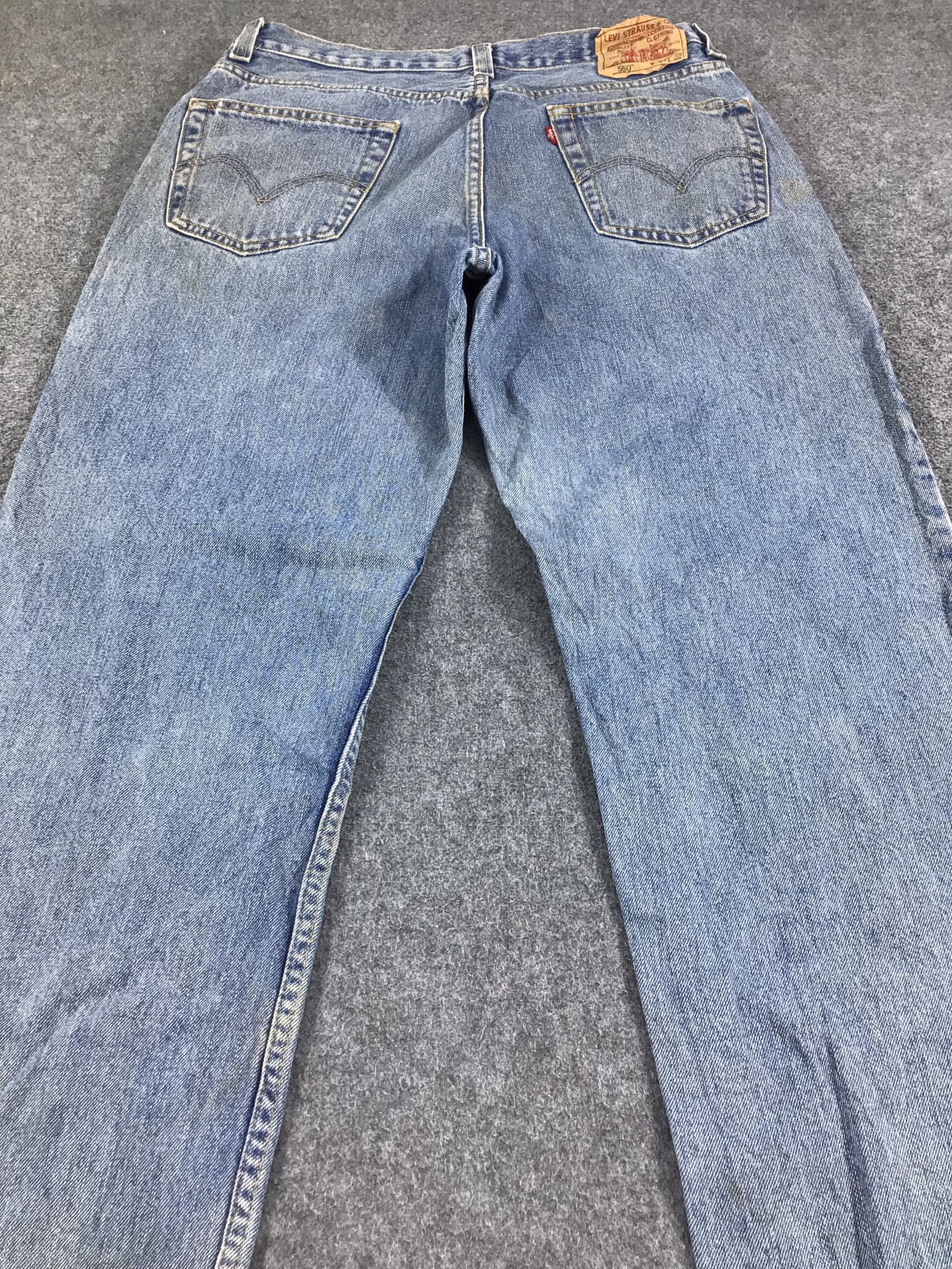 Levi's Vintage Levi's 550 Jeans Dirty Blue Wash Denim KJ239 Size US 34 / EU 50 - 4 Thumbnail