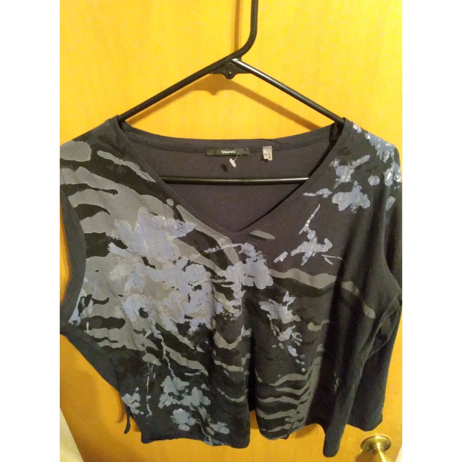 Vintage Tahari LS VNECK BLK GRY LIGHTWEIGHT SHIRT 1X Long Sleeve Blouse Womens Size XL / US 12-14 / IT 48-50 - 3 Thumbnail