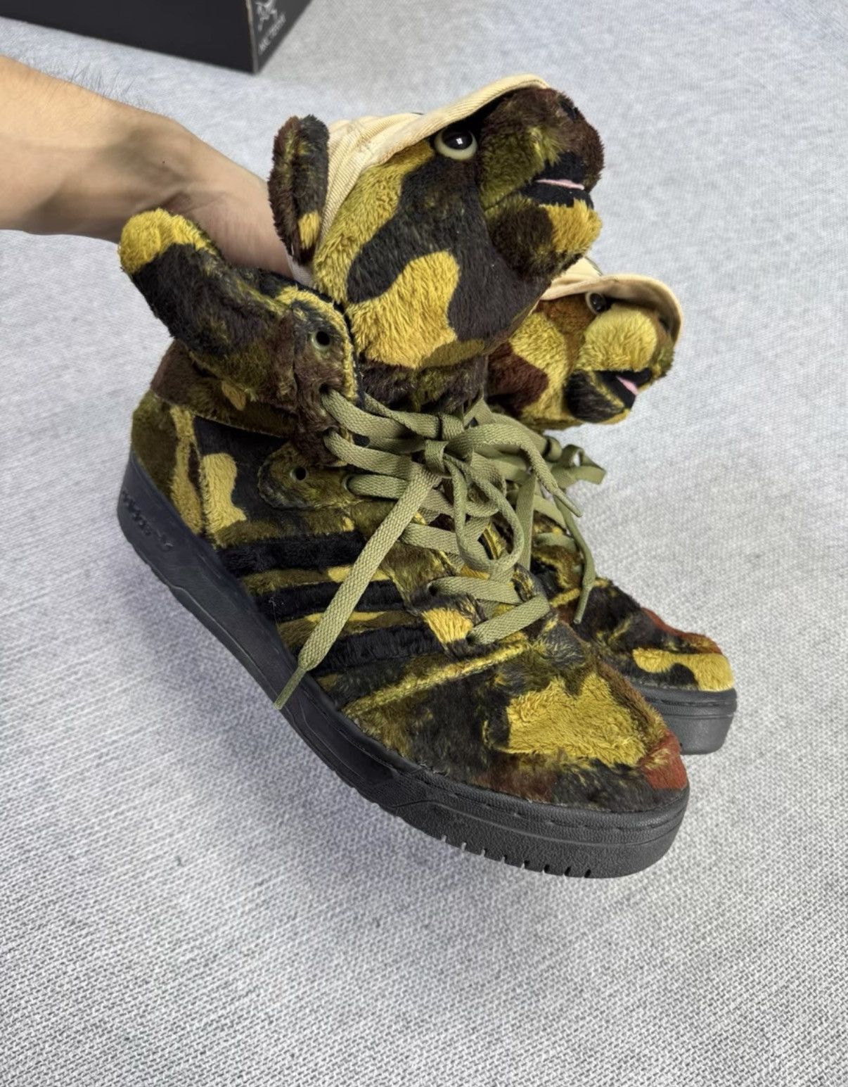Adidas Adidas Jeremy Scott Wings Bear camouflage bear design K37 Size US 9.5 / EU 42-43 - 7 Thumbnail