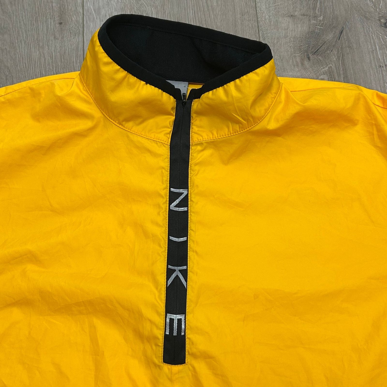 Nike VINTAGE Nike Yellow Half Zip Spellout Windbreaker Jacket Size US L / EU 52-54 / 3 - 2 Thumbnail