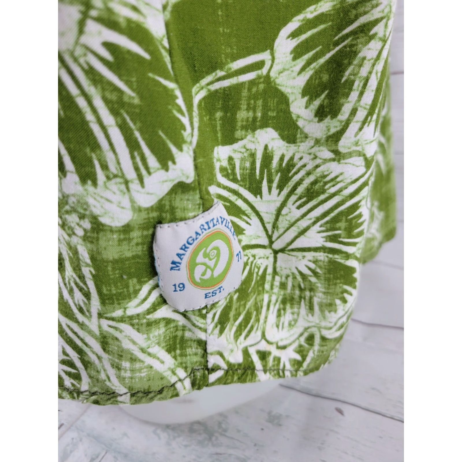 Vintage Margaritaville Hawaiian Shirt Men's 2XL Green White Rayon Ferns Flowers Button-Up Floral Aloha Classic Short Sleeve Size US XXL / EU 58 / 5 - 3 Thumbnail